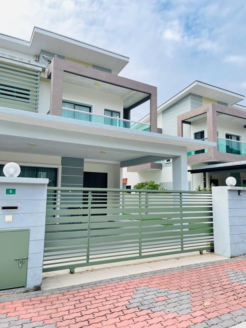 Sofea Mutiara Homestay Ipoh Extérieur photo